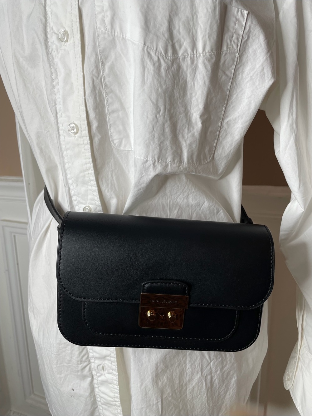 NWOT Michael Kors Black Leather waist bag with Gold Hardware